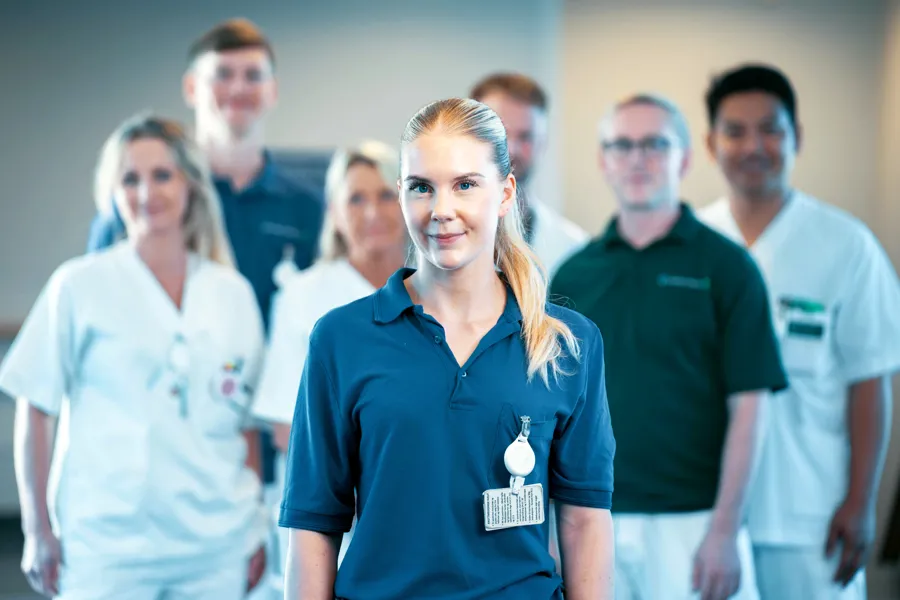 Gruppebilde med helsepersonell fra tverrfaglig team