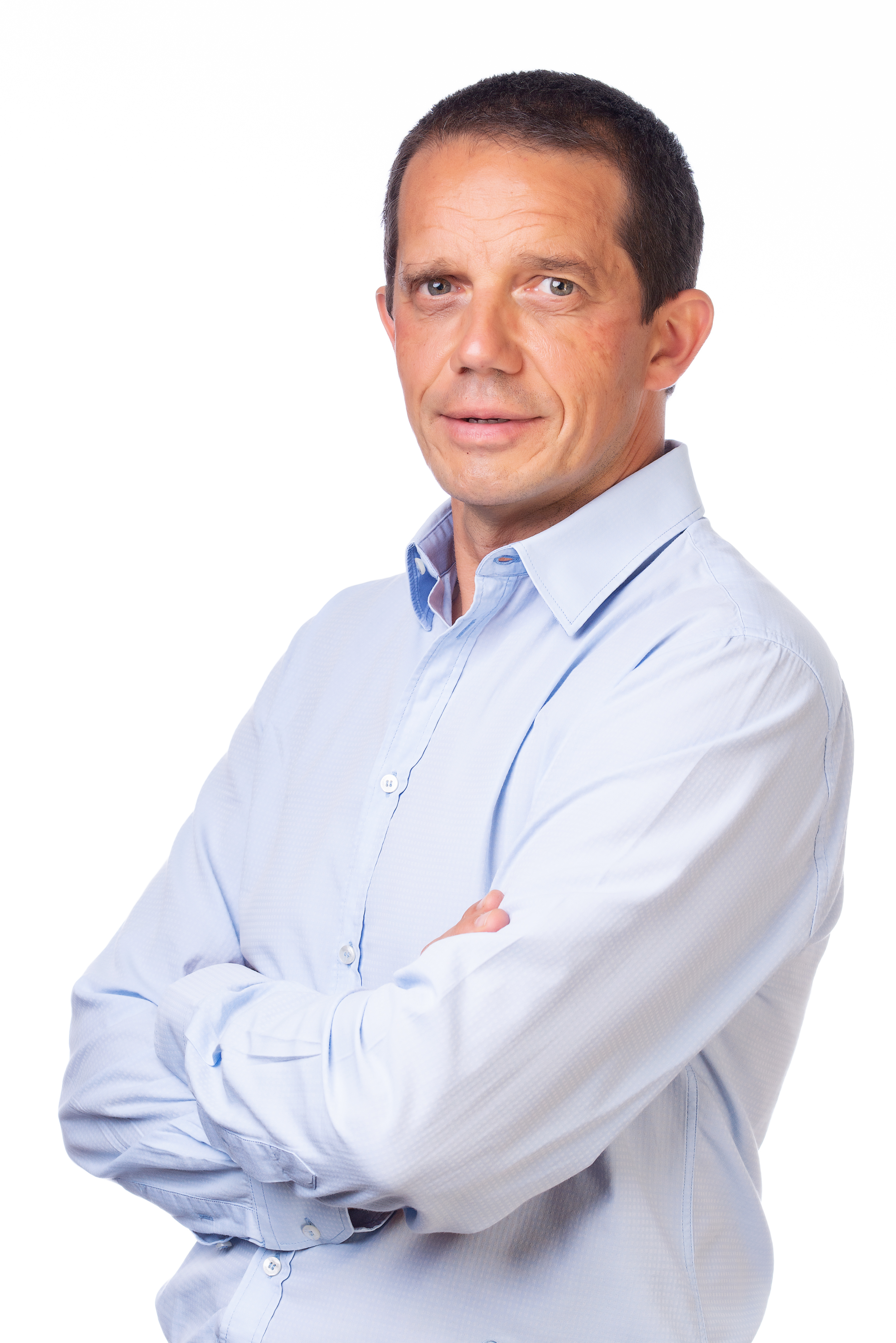 Man wearing a white shirt