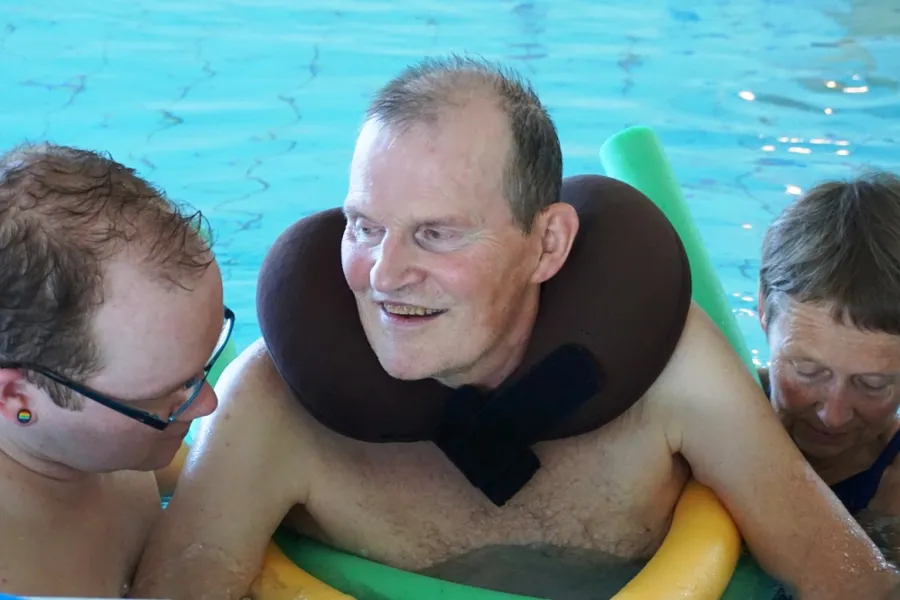 Locked in-pasient i basseng