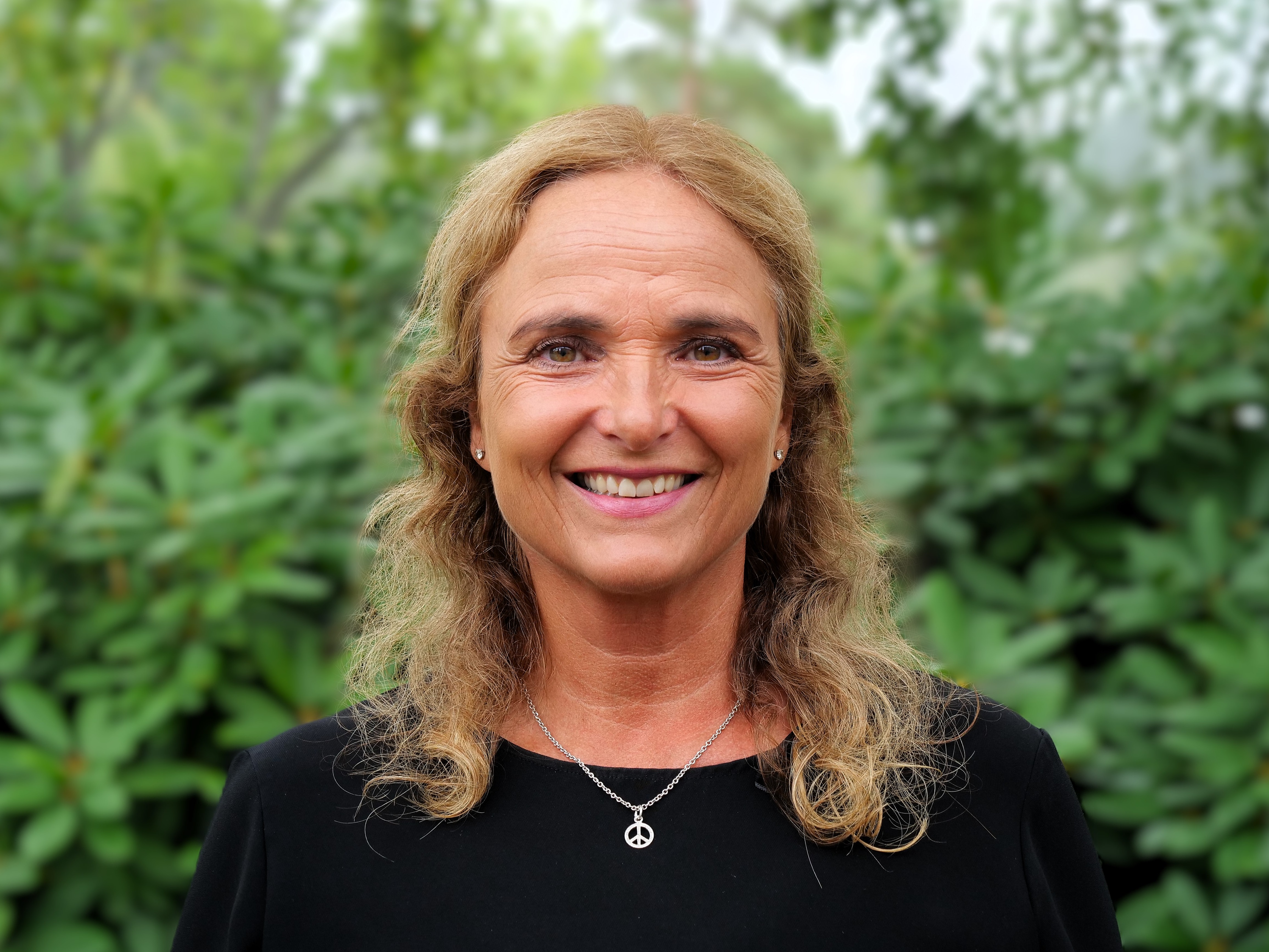 En person med langt hår