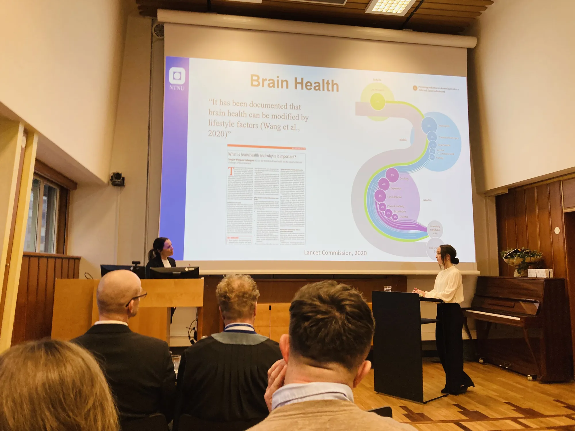En person som holder en presentasjon